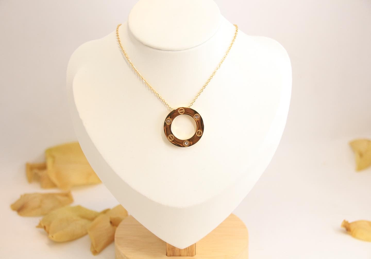 Cartier love necklaces AAA (Copy)