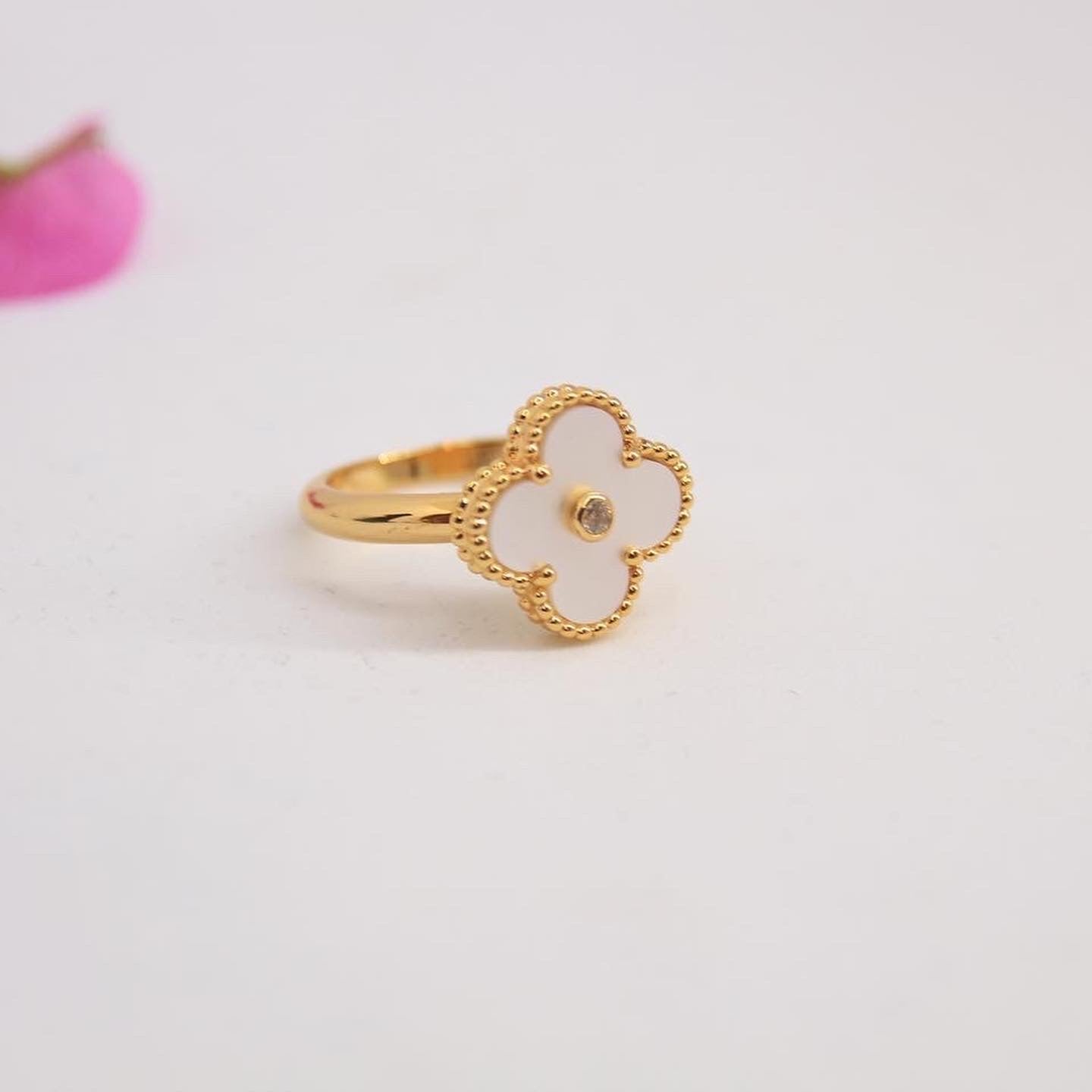 Van Cleef & Arpels RING AAA