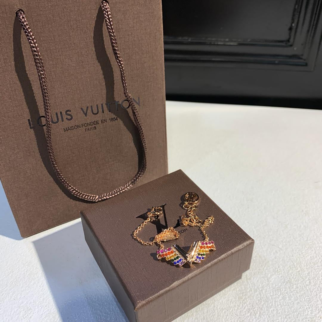 Louis Vuitton earrings AAA clone