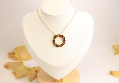 Cartier love   necklaces AAA (Copy)