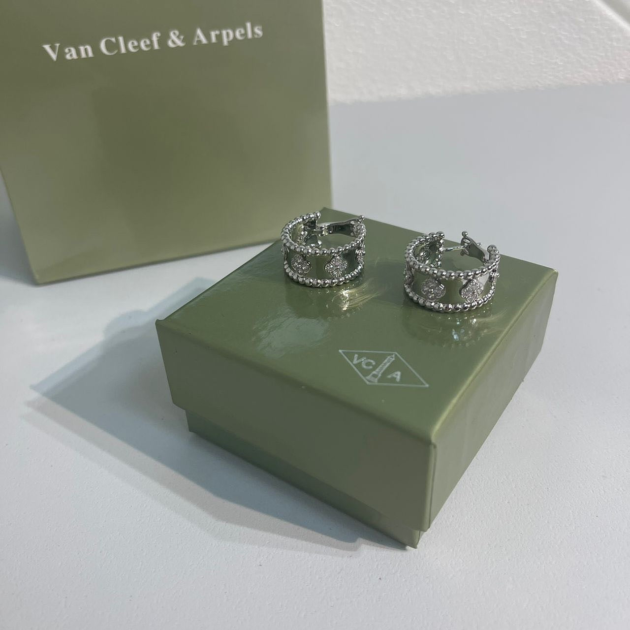 Van Cleef & Arpels earrings AAA clone