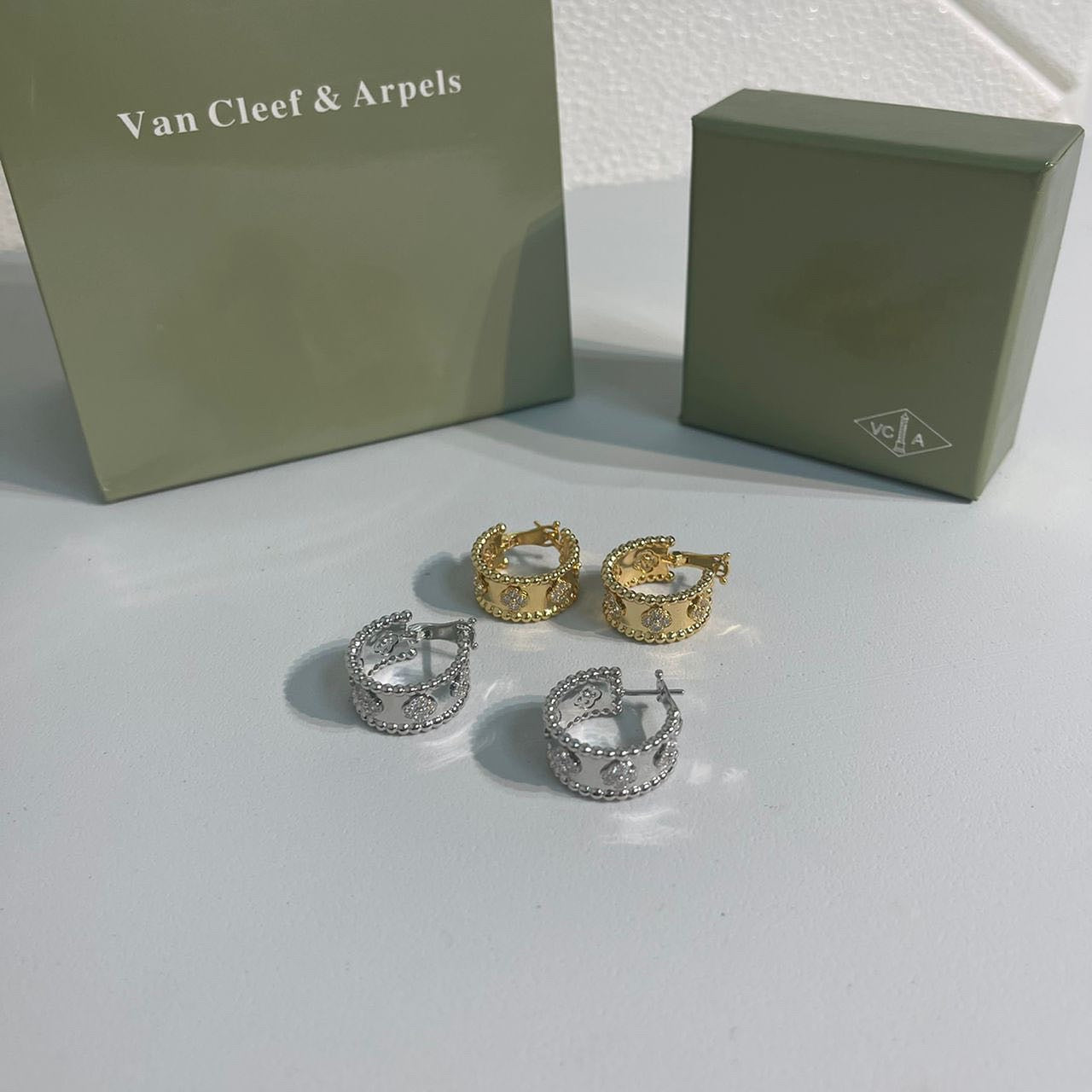 Van Cleef & Arpels earrings AAA clone