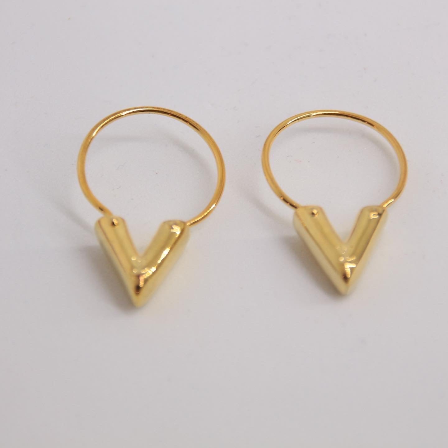 Louis Vuitton earrings AAA clone