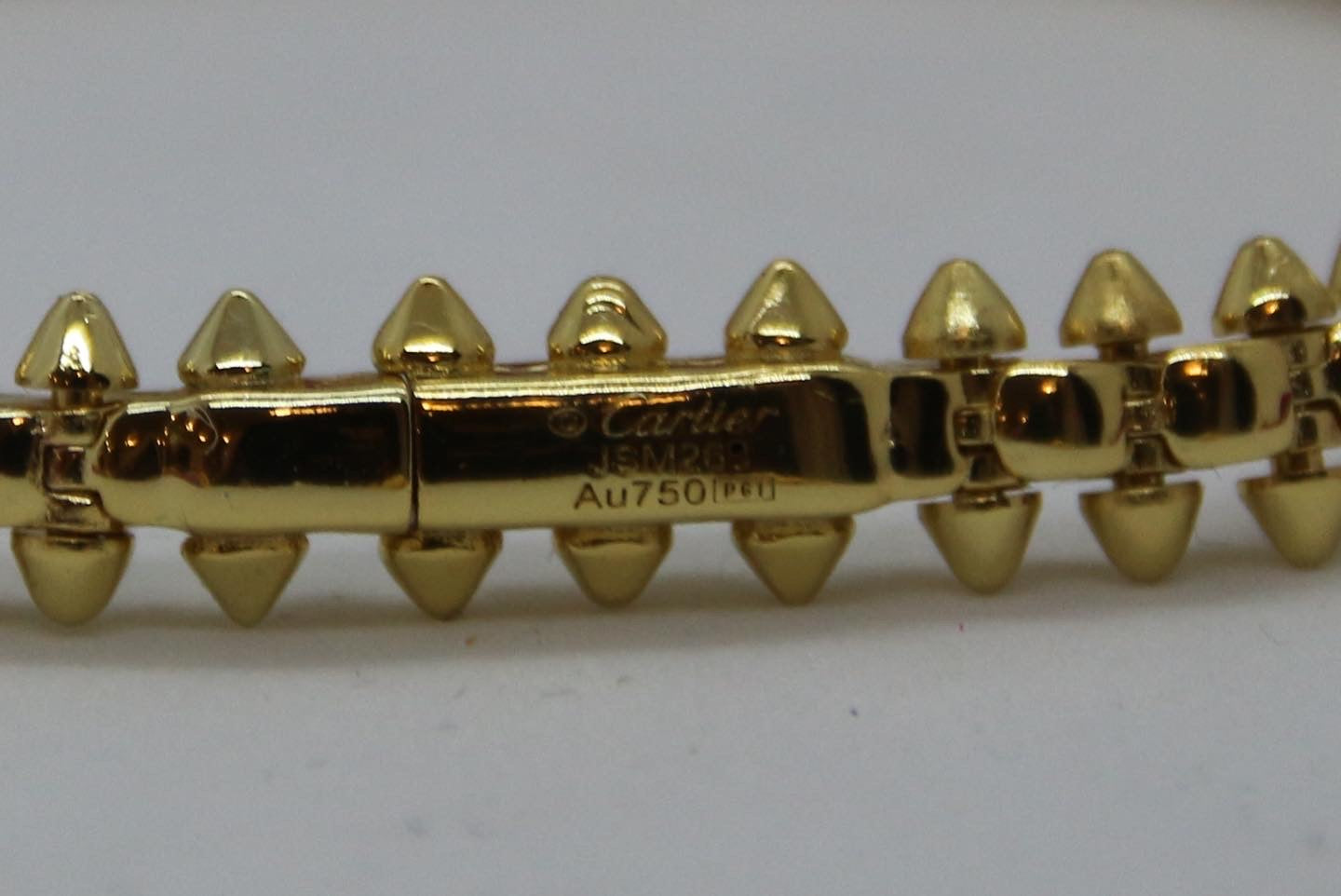 Cartier  bracelet AAA