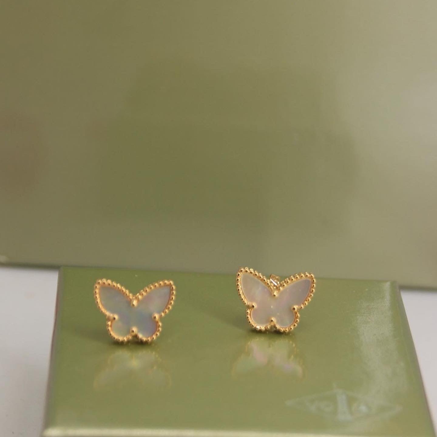 Van Cleef & Arpels earrings AAA clone