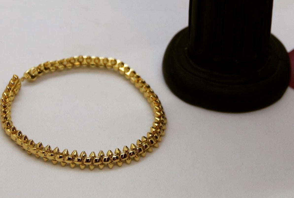 Cartier  bracelet AAA