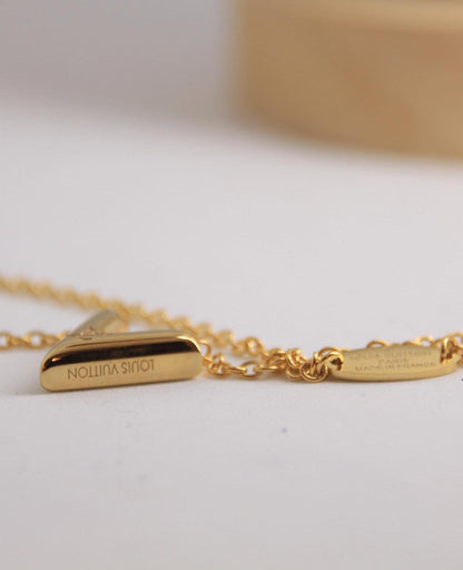 Louis Vuitton necklace  AAA copy