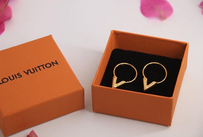 Louis Vuitton earrings AAA clone
