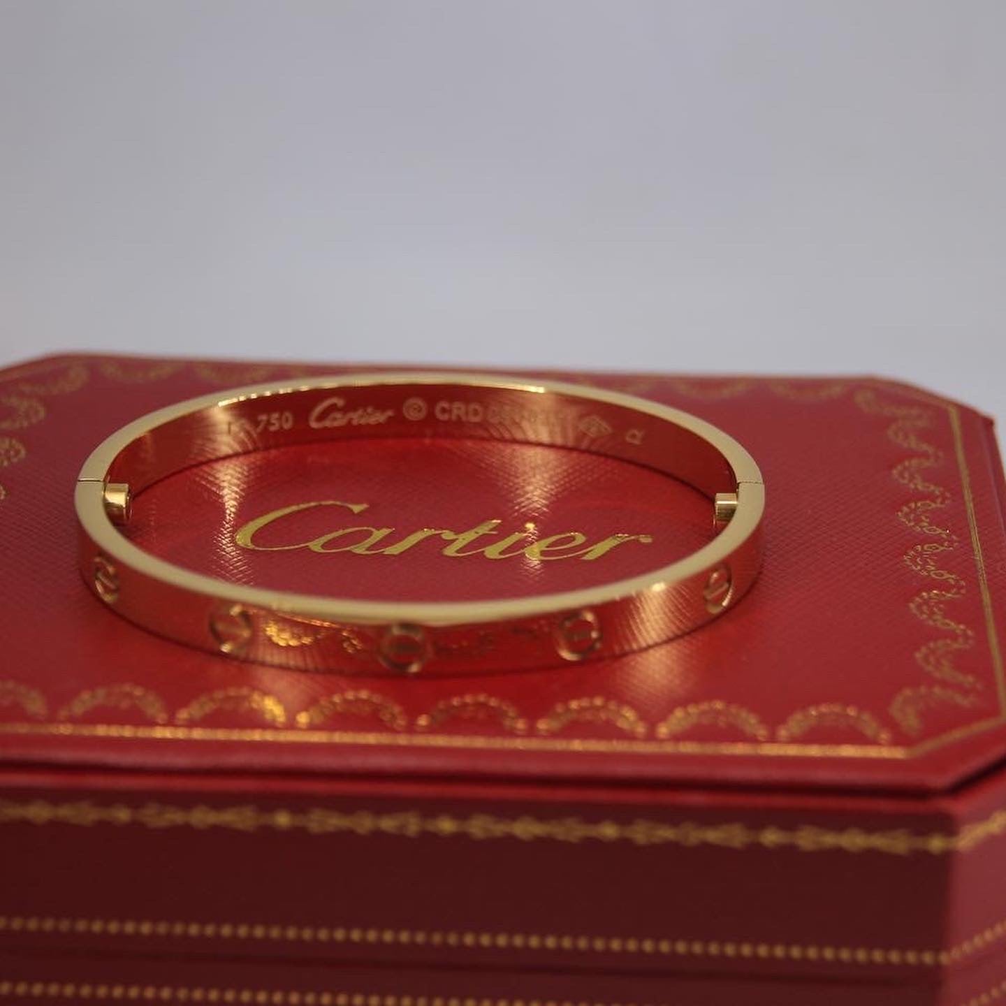 Cartier love bracelet AAA