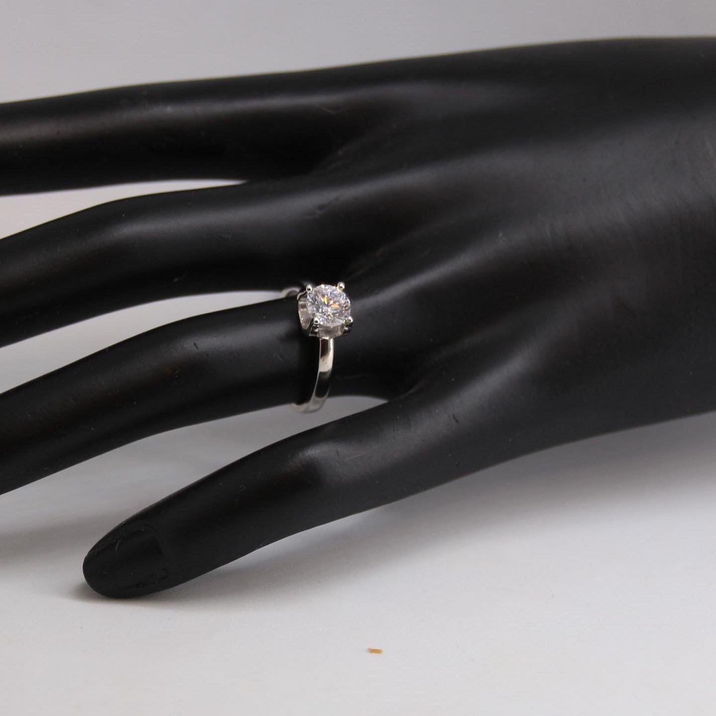 Cartier ring AAA