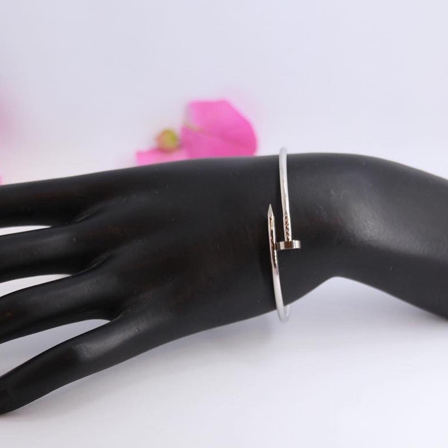 Cartier  bracelet AAA