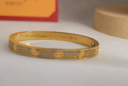 Cartier love full Dimond   bracelet AAA