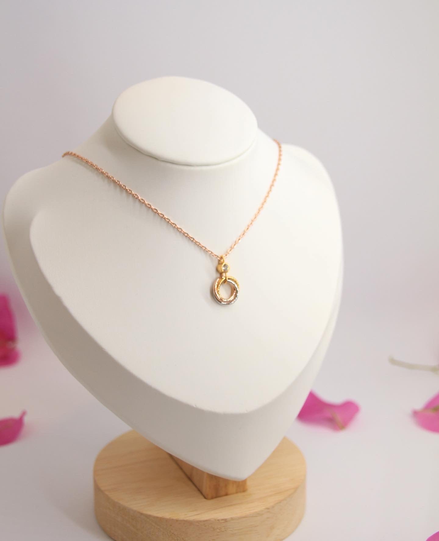 Cartier   necklaces AAA (Copy)