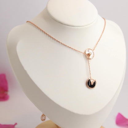 Cartier necklace  AAA copy